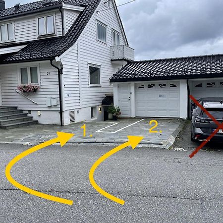 Feels Like Home -Free Parking -Attractive Location เบอร์เกน ภายนอก รูปภาพ